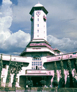 University Ground - Ahmedabad (Ahmedabad) http://www.gujaratuniversity.org.in (en anglais)