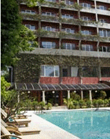 Vivanta by Taj M G Road (Bangalore) http://www.vivantabytaj.com/mgroad-bangalore/overview.html (en anglais)