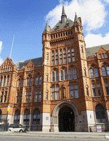 De Vere Holborn Bars (London) http://www.deverevenues.co.uk/locations/holborn.html (auf Englisch)