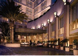 Omni Los Angeles Hotel at California Plaza (Los Angeles, CA) http://www.omnihotels.com (en anglais)