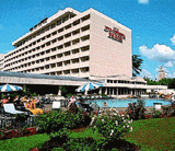 InterContinental Hotel Nairobi (Nairobi) http://www.intercontinental.com (auf Englisch)