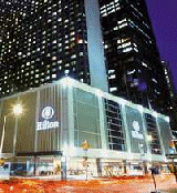 Hilton New York Hotel (New York, NY) http://www1.hilton.com (auf Englisch)
